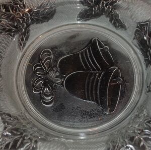 Celebration Glass Plate Christmas 8" Crystal Clear